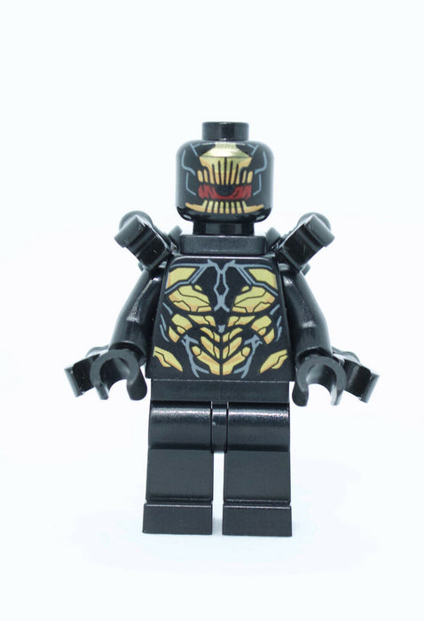 Lego Outrider - Extended Arms 76131 76103 76125 Super Heroes Minifigure