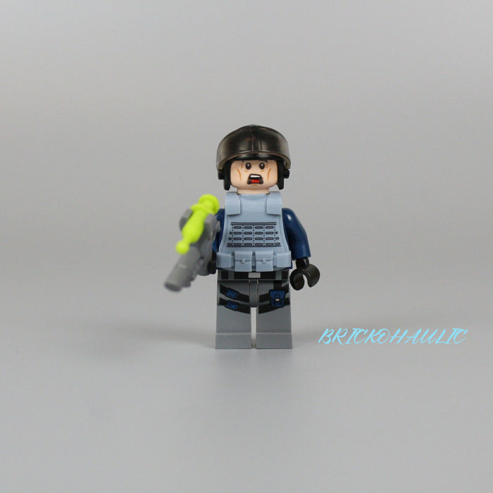 Lego ACU Trooper 75915 Vest, Male Scared Jurassic World Minifigure