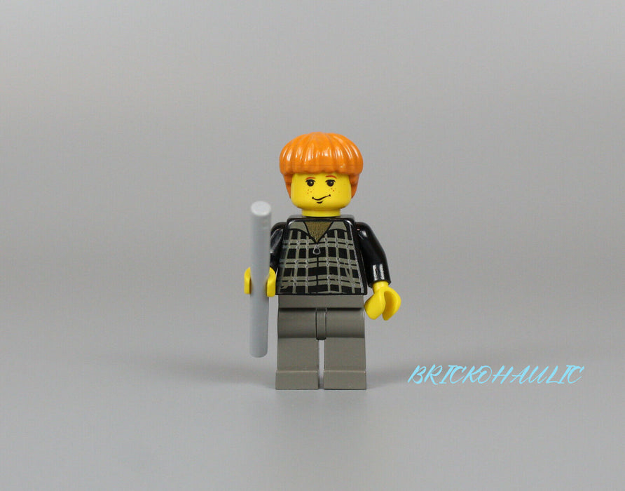 Lego Ron Weasley 4727 Black and White Plaid Shirt Harry Potter Minifigure