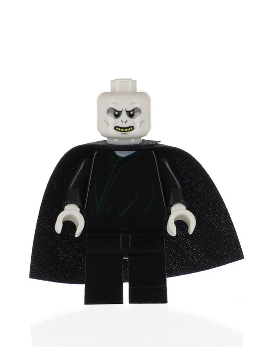 Lego Voldemort 4842 4865 White Head and Black Cape Harry Potter Minifigure