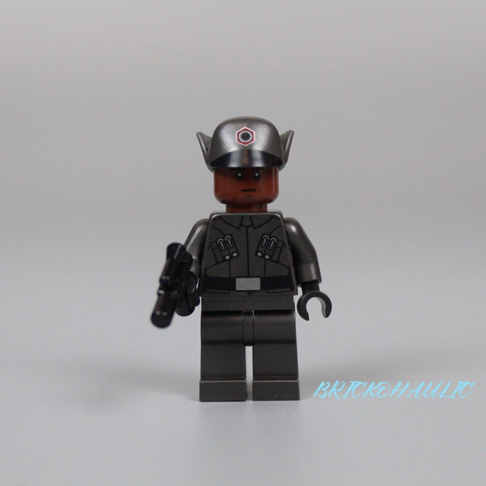 Lego Finn 75201  Episode 8 Star Wars Minifigure
