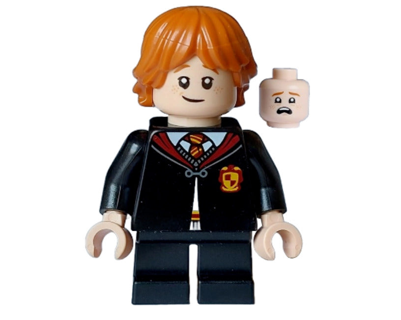 Lego Ron Weasley b23hp05nl Gryffindor Robe Clasped Harry Potter Minifigure