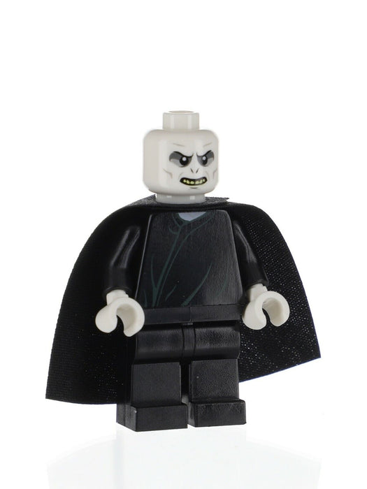 Lego Voldemort 4842 4865 White Head and Black Cape Harry Potter Minifigure